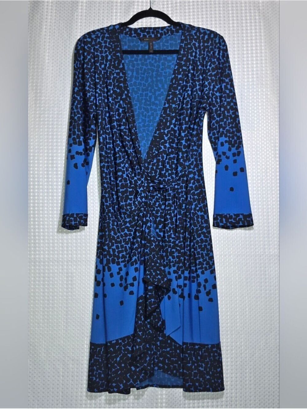 BCBGMAXAZRIA Blue Black Faux Wrap Midi Dress M Office Siren Cocktail Career - Picture 12 of 12